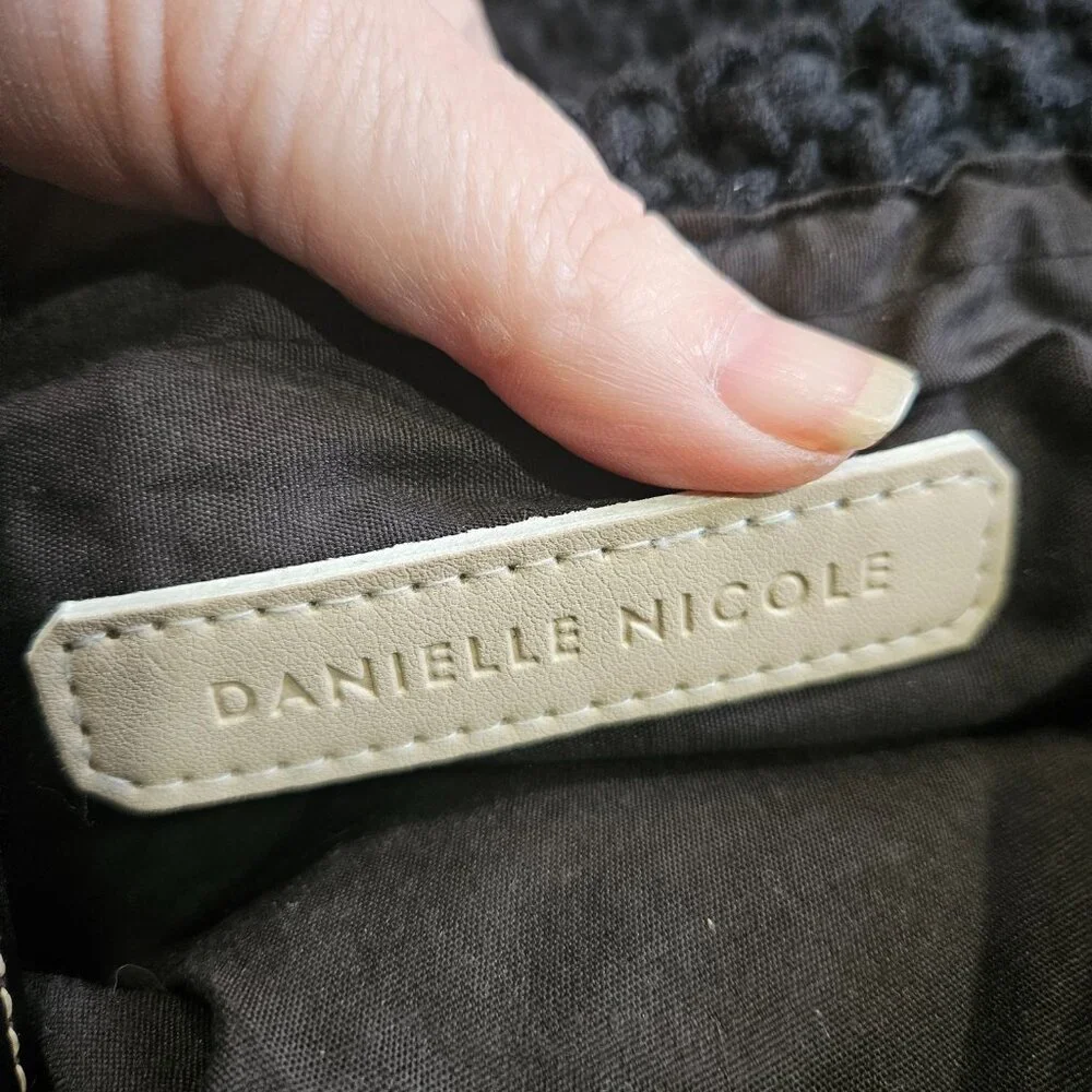 Danielle Nicole Black Fringe Macreme Purse - Picture 9 of 11
